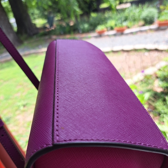 🎁 NEW Michael Kors Fushia Pink 2 Tone Shoulder or Crossbody, Excellent Cond. - Picture 10 of 14